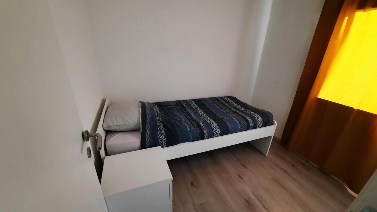 Appartement Duplex Pour 3-4 Personnes A Сіне Екстер'єр фото