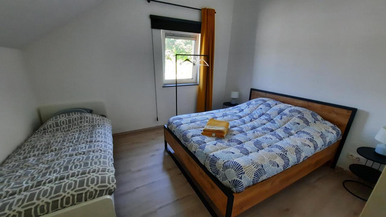 Appartement Duplex Pour 3-4 Personnes A Сіне Екстер'єр фото