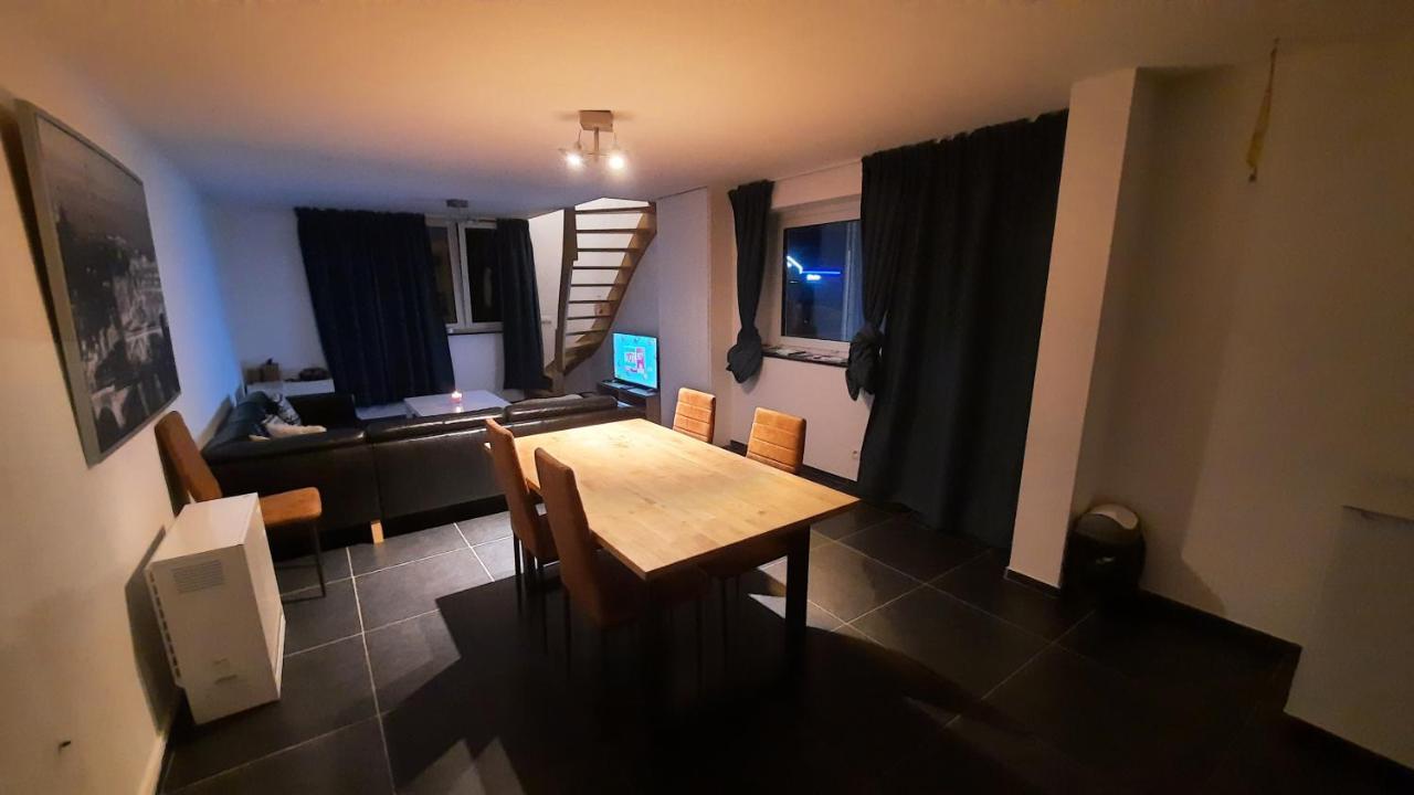Appartement Duplex Pour 3-4 Personnes A Сіне Екстер'єр фото
